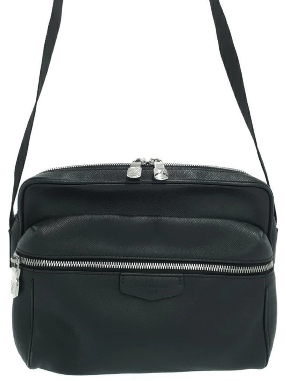 Louis Vuitton Taiga Outdoor Messenger Shoulder Bag
